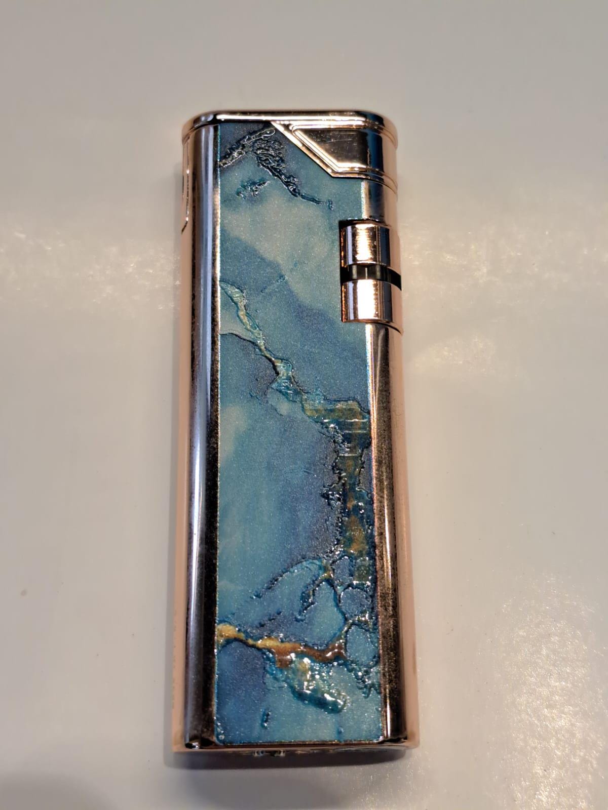 Vintage Style Marble and Wood Patterned Butane Lighter – Retro Inspired Elegant Gift Lighter