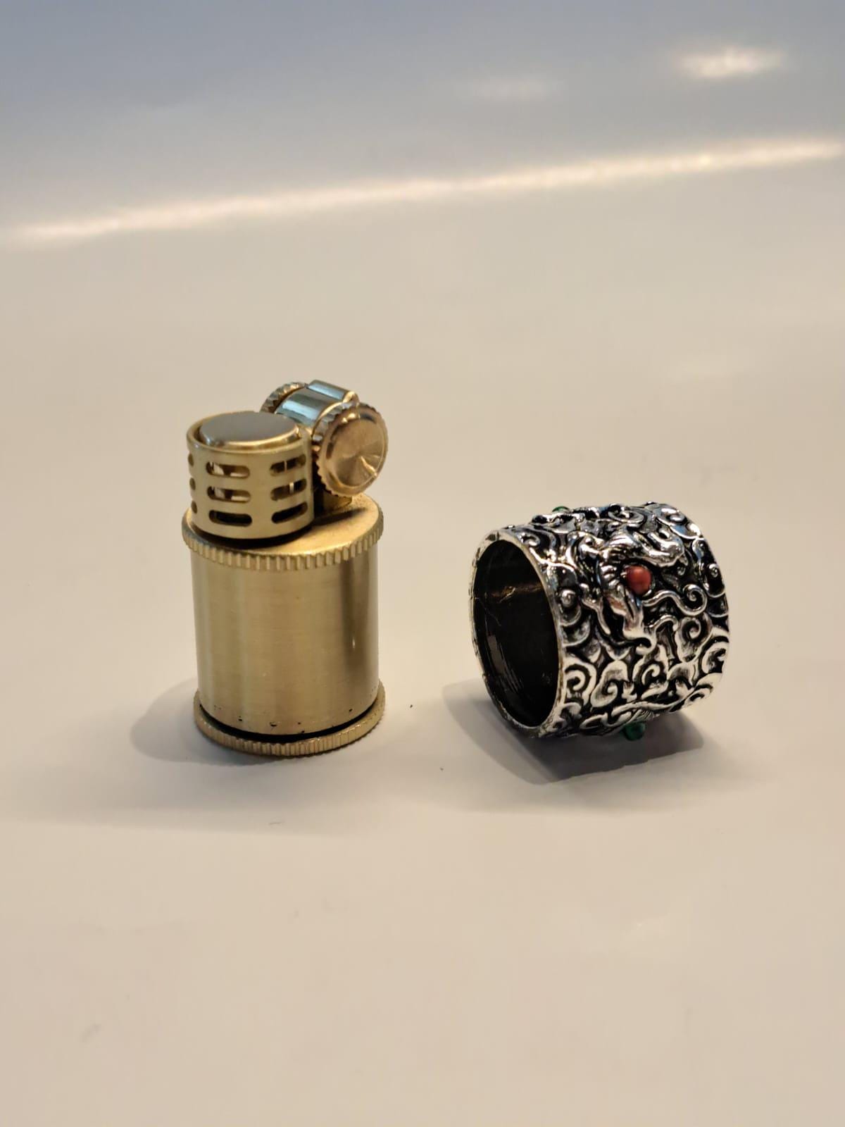 Antique-Style Table Lighter – Ornate Brass & Silver Design with Gem Accents | Refillable Kerosene Wick Lighter + Gift Box