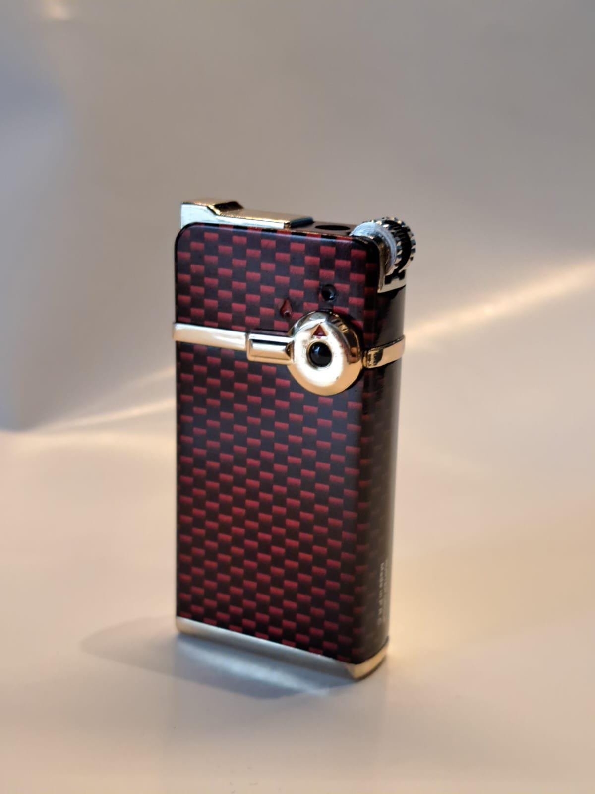 Retro Carbon Fiber Pattern Butane Lighter | Refillable Windproof Torch |Luxury Gift Box|Red and Black Checkered Design|Stylish Men's Lighter