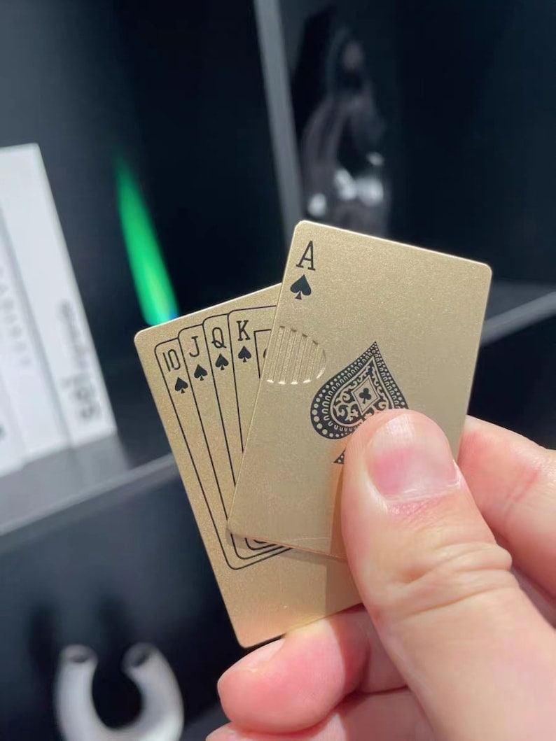 Poker Card Lighter, Playing Card Lighter, Green Flame Refillable Lighter
