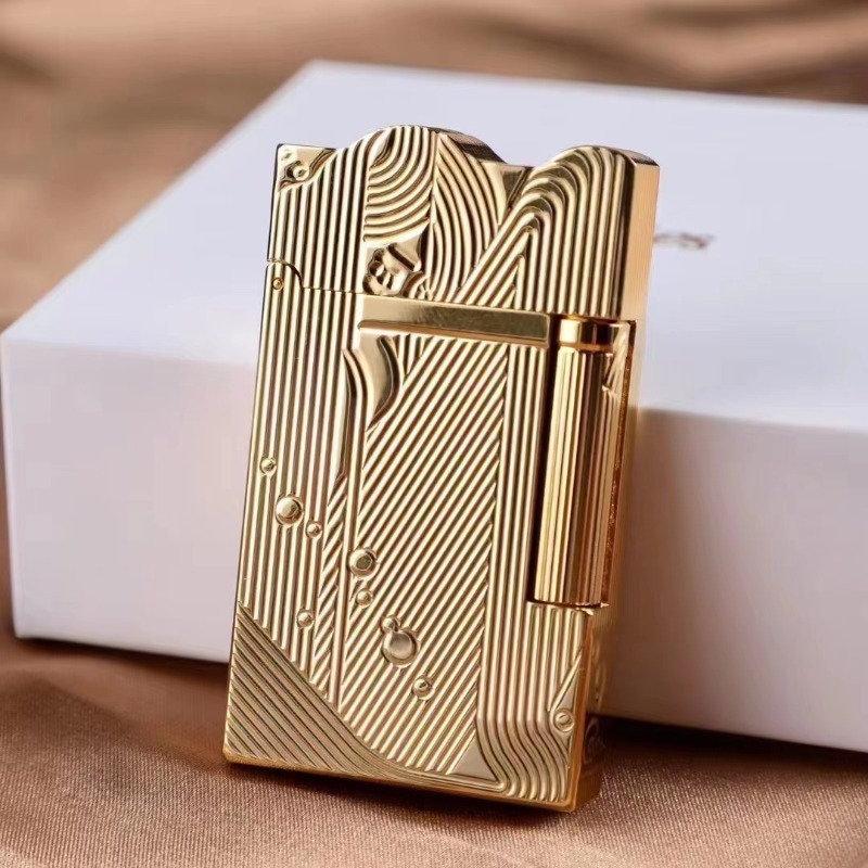 Sanji's Golden Vintage Lighter - Retro Sliding Grinding Wheel - One Piece Sanji Design - Refillable - Perfect Groomsman Gift