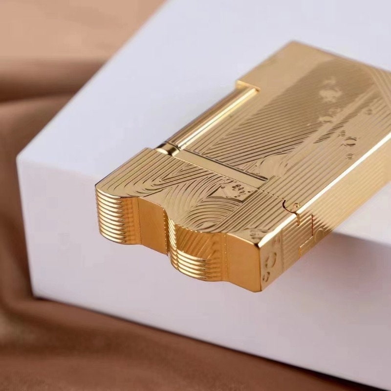 Sanji's Golden Vintage Lighter - Retro Sliding Grinding Wheel - One Piece Sanji Design - Refillable - Perfect Groomsman Gift