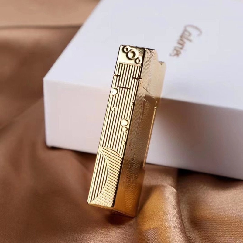 Sanji's Golden Vintage Lighter - Retro Sliding Grinding Wheel - One Piece Sanji Design - Refillable - Perfect Groomsman Gift