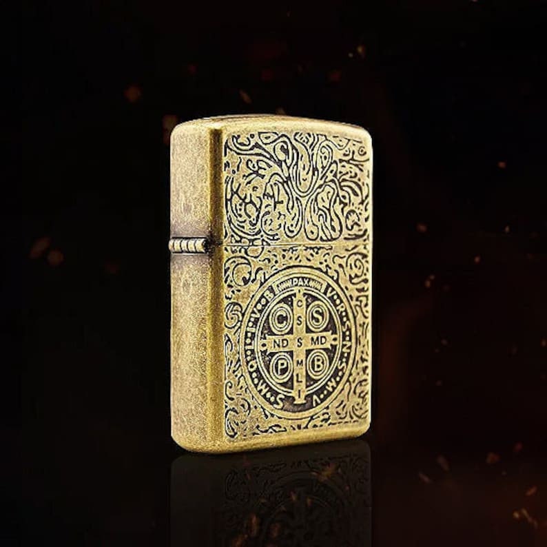 Constantine's Lighter,Authentic 1:1 Replica,Available in Movie & Standard Sizes - Fully Windproof and Refillable - Ideal Gift for Him or Her